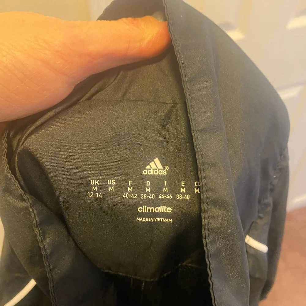 2 FOR $20 Adidas Climaproof Black Windbreaker Jacket White Stripe Size M $60 - Picture 3 of 4